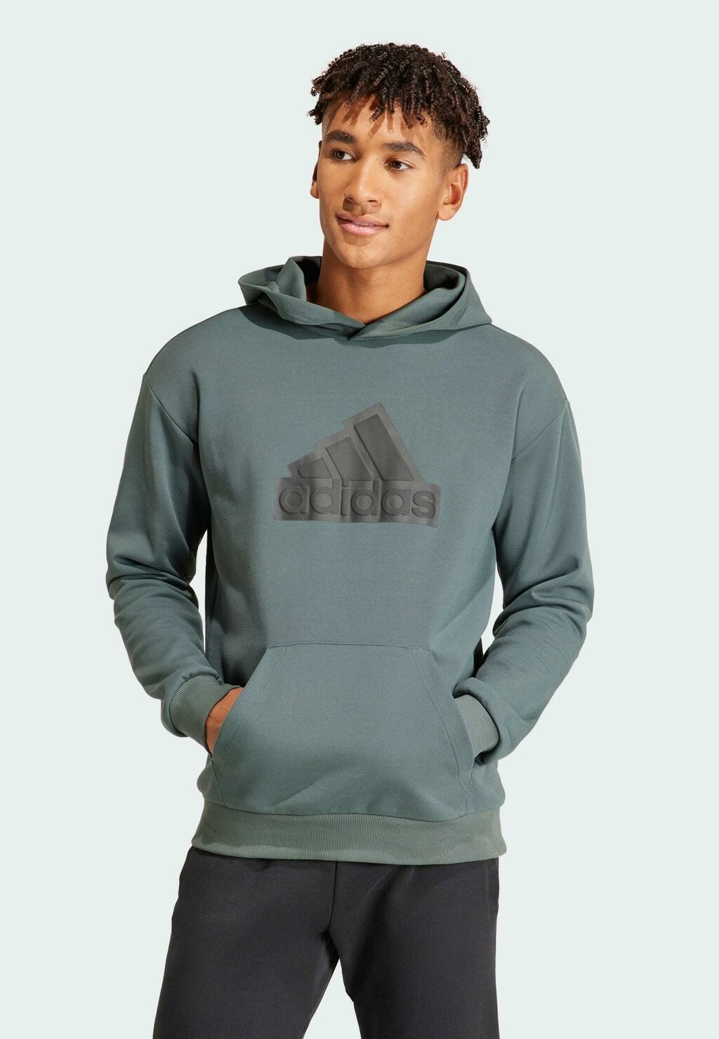 

Толстовка Future Icons Badge adidas Sportswear, цвет legend ivy
