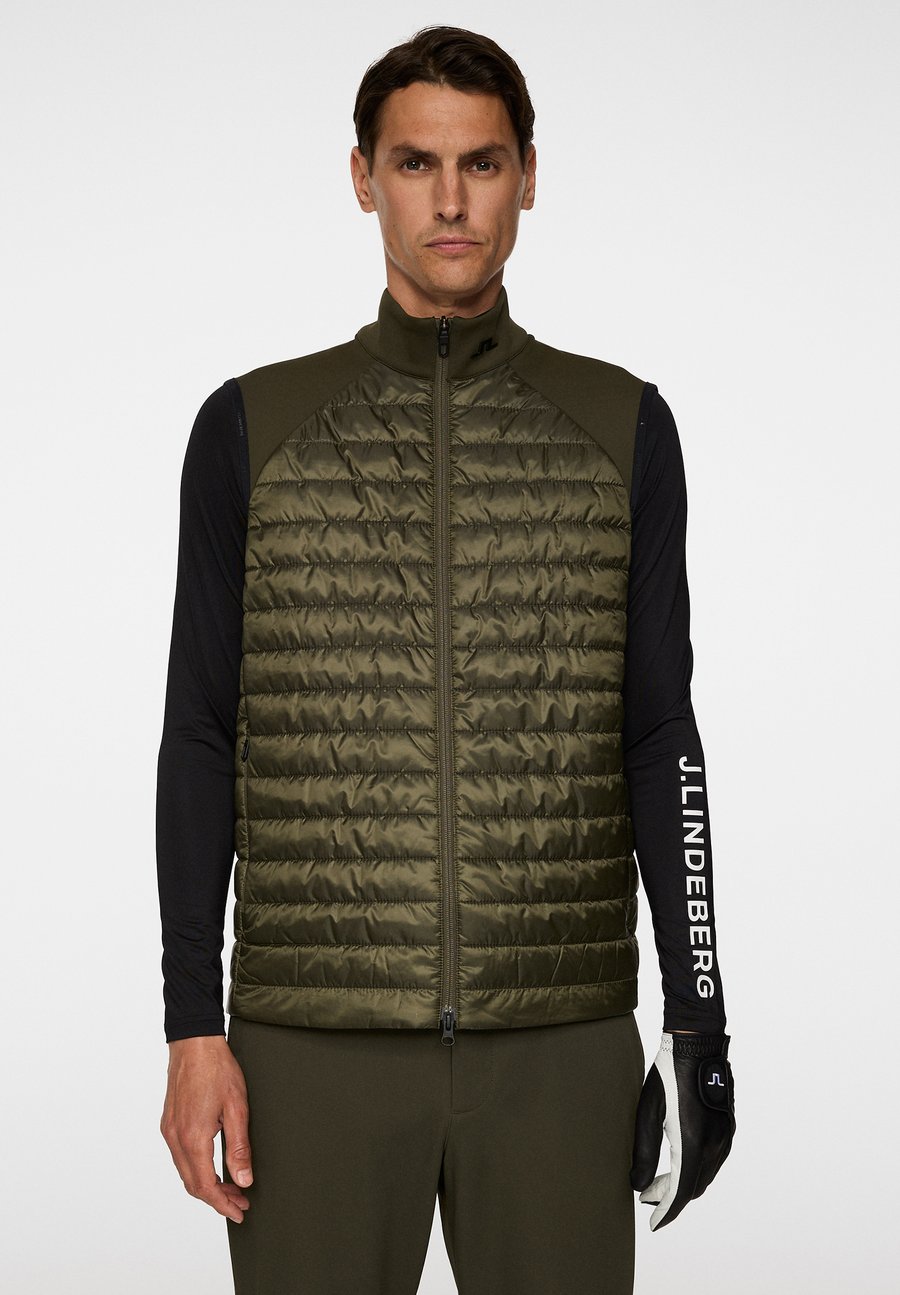 

Куртка J.LINDEBERG Sports HAYDEN QUILT HYBRID, Forest Green/Green