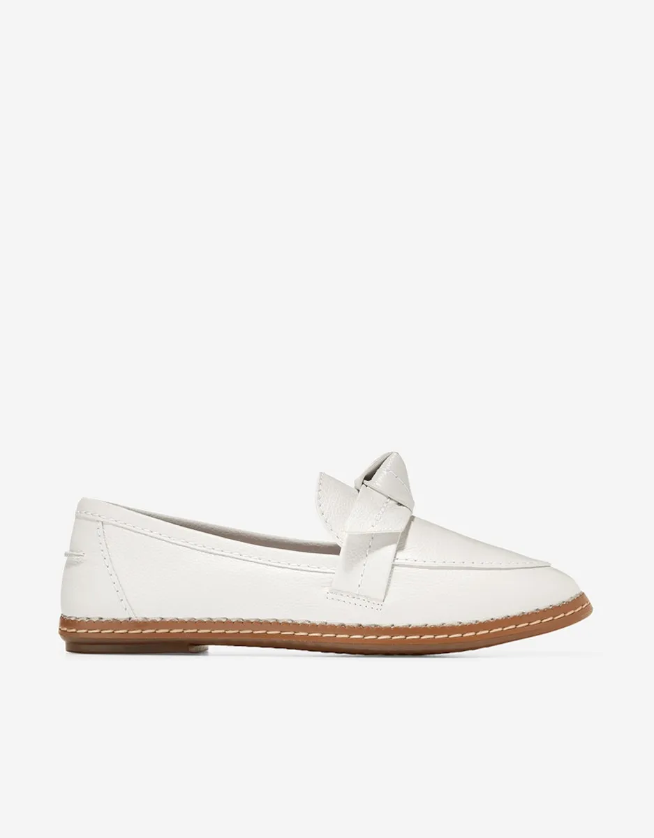 Женские кожаные мокасины с декоративным бантом Cole Haan, белый