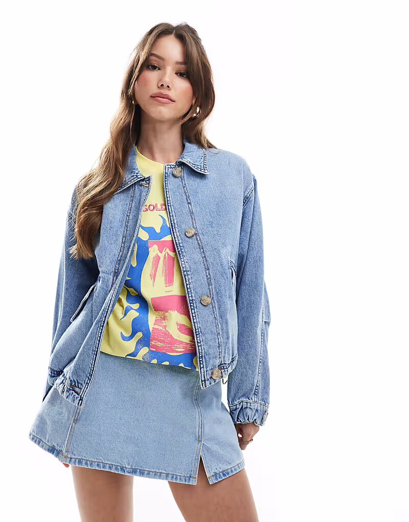 

Джинсовая куртка Levi's в средне-синем цвете
