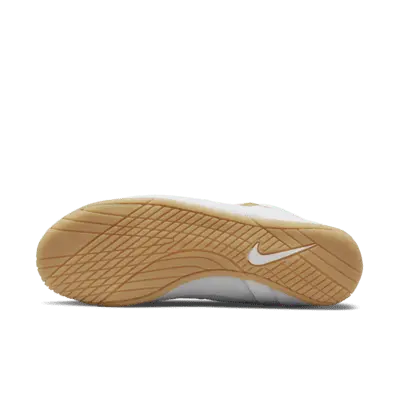 Кроссовки Nike Fury Wrestling Shoes, цвет White/Cool Grey/Metallic Gold — фото 2