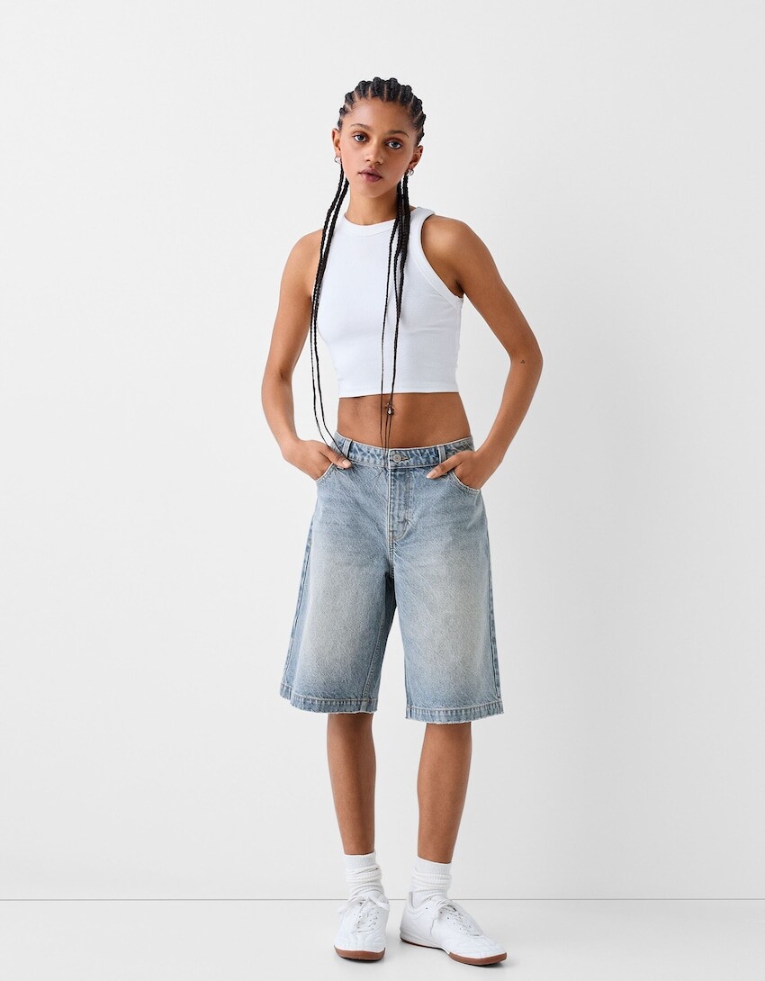 

Мешковатые джинсовые шорты-бермуды Bershka, голубой