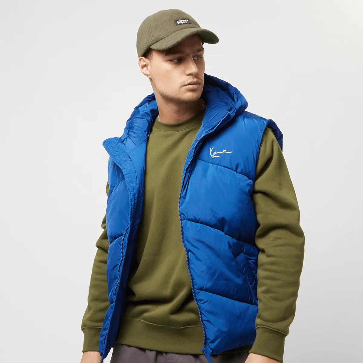 

Куртка Karl Kani Chest Signature Puffer Vest, синий/серебристый