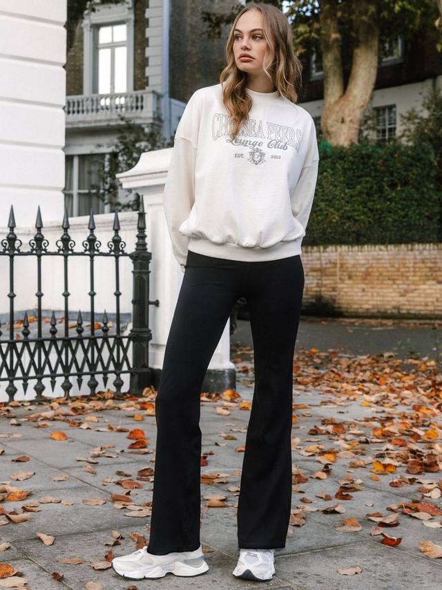 

Богатая толстовка из органического хлопка с винтажным логотипом Chelsea Peers, белый