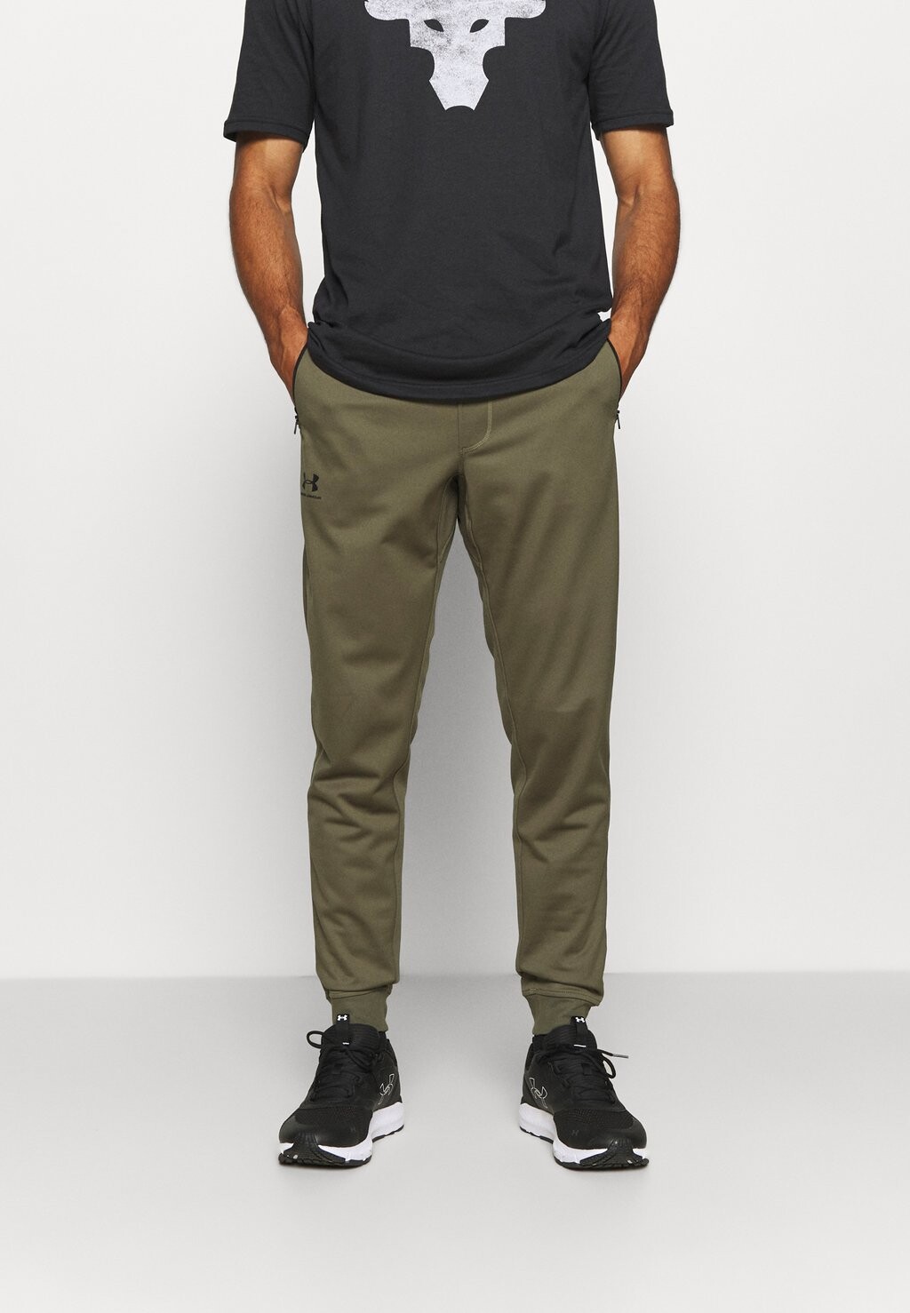 

Спортивные брюки Under Armour SPORTSTYLE, цвет Khaki