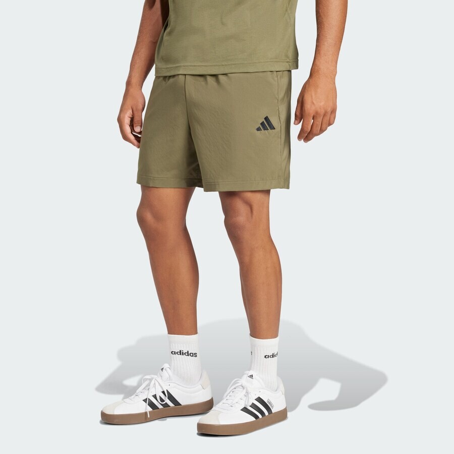 Шорты ADIDAS SPORTSWEAR Regular Workout Pants Essentials, зеленый — фото 2