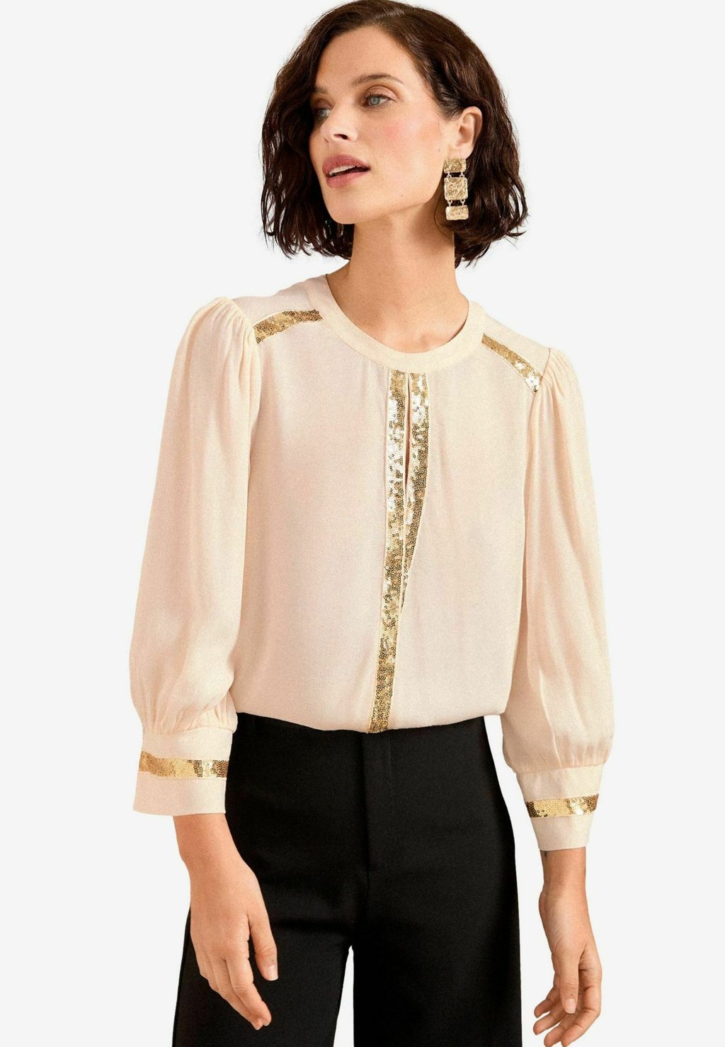 

Блуза PETITE FIT - SEQUIN CREW NECK 3/4 SLEEVE Love & Roses, белый