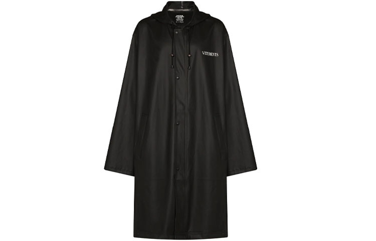 

Тренчкот мужской черный Vetements
