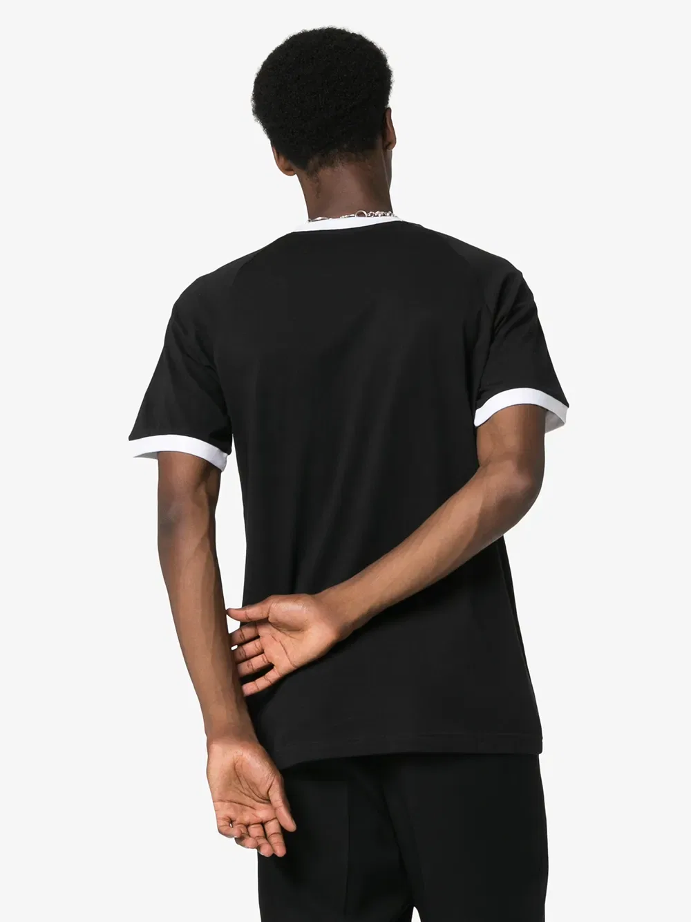 Футболка с вышитым трилистником Adidas, черный — фото 4