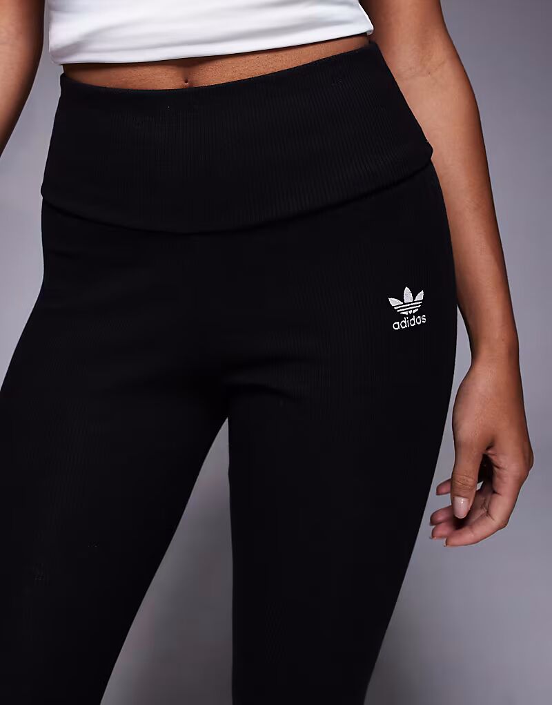 Леггинсы Adidas Originals Trefoil Essential черного цвета — фото 3
