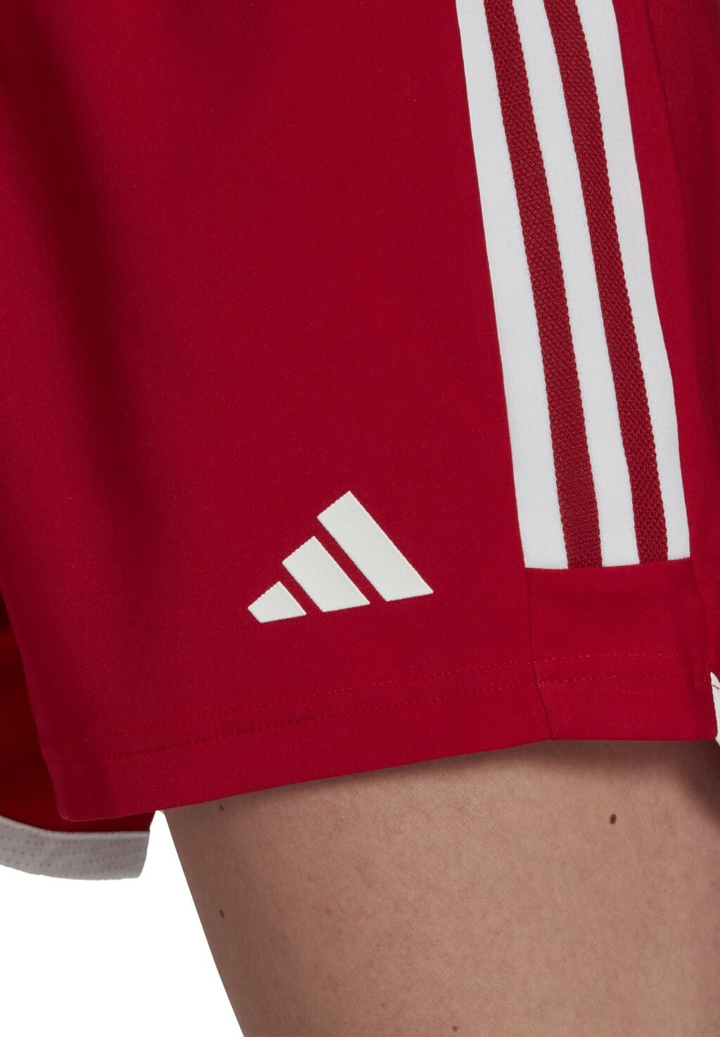 Спортивные шорты FUSSBALL TEAMSPORT TIRO 23 adidas Performance, красный — фото 2
