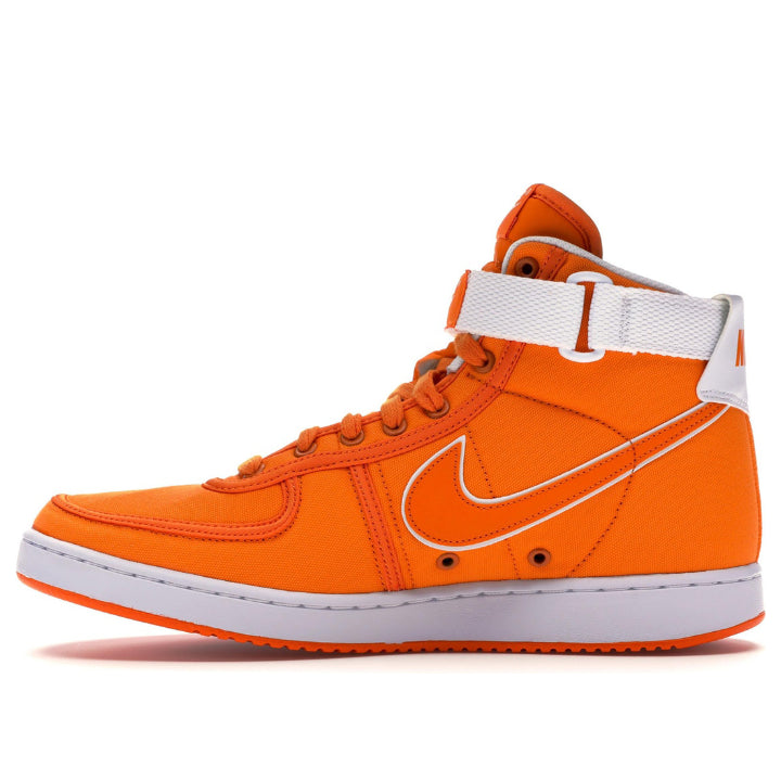 

Кроссовки Nike Vandal High Supreme 'Doc Brown', оранжевый