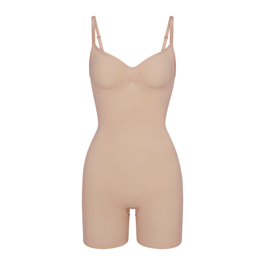 

Боди до средины бедра SKIMS Seamless Sculpt, цвет Mica