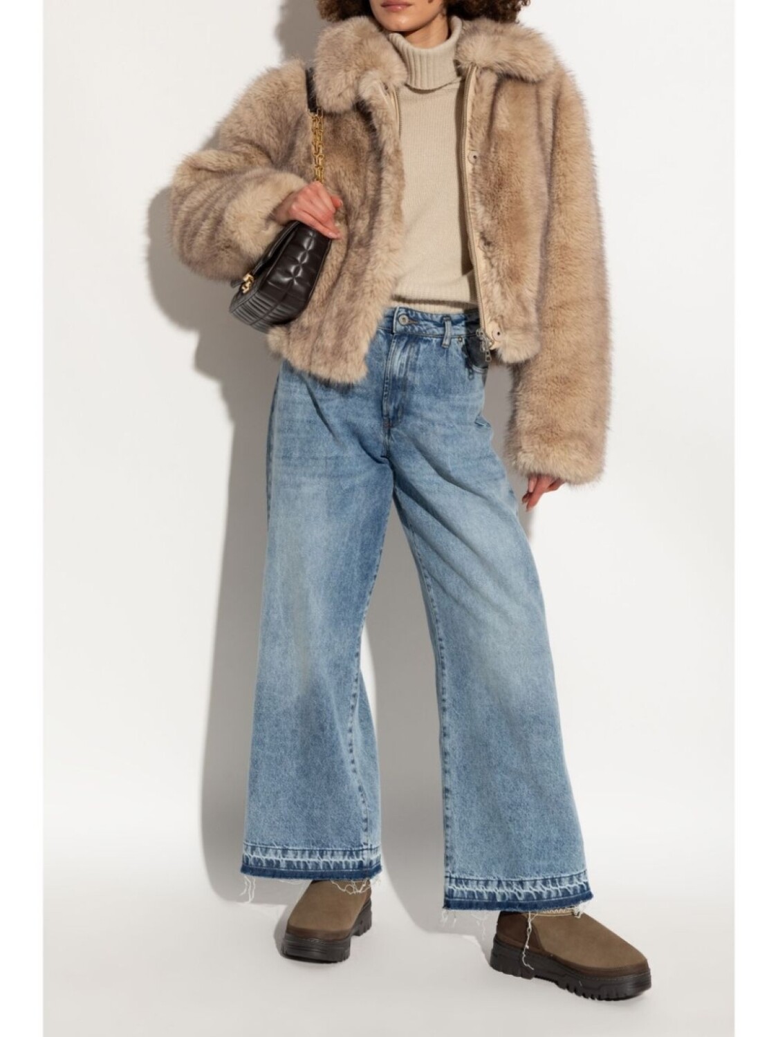 Ботинки UGG Classic Mini Trail Grazer, коричневый — фото 3