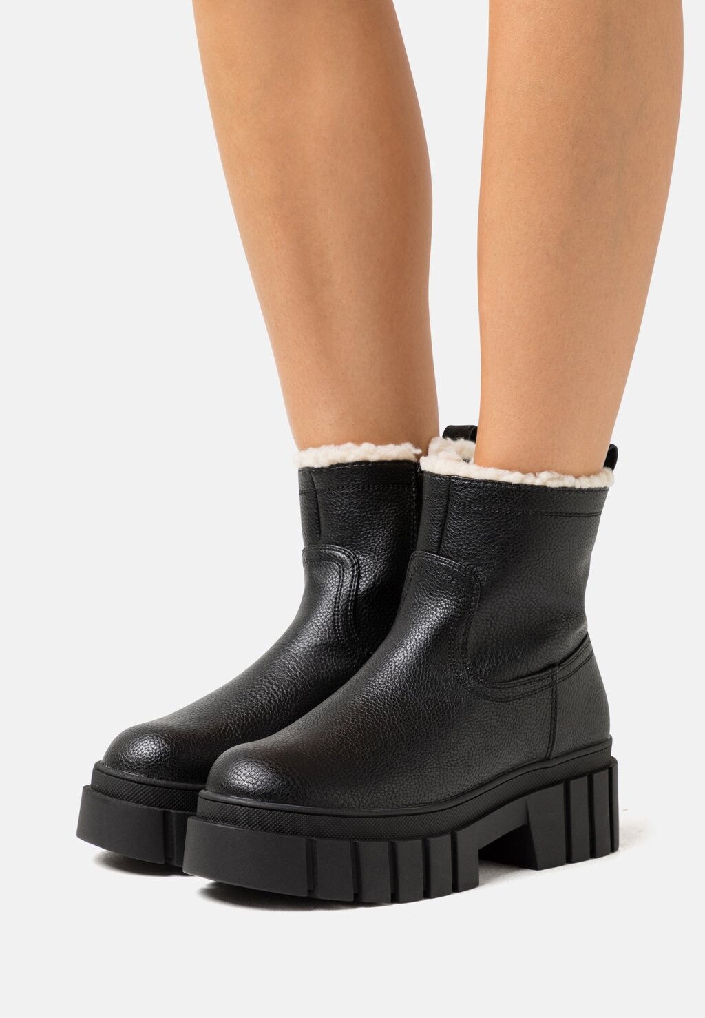 

Зимние ботинки ONLY SHOES ONLBAIZA CHUNKY BOOT, черный