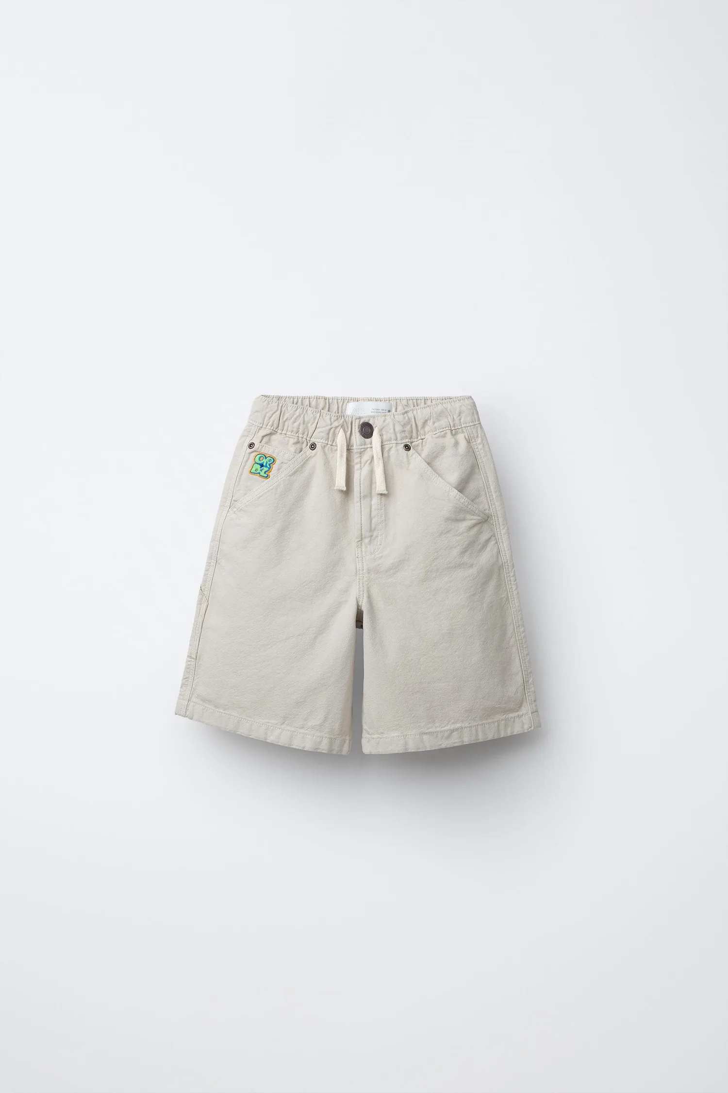 Шорты-бермуды с вышитым логотипом от carpenter Zara, экрю