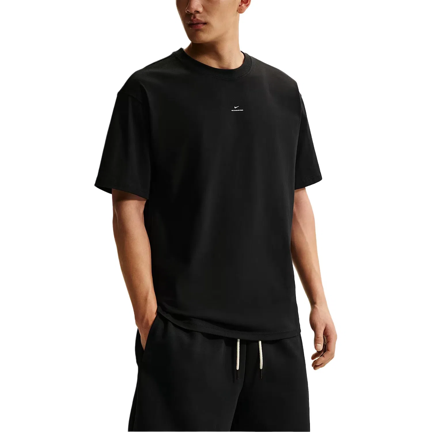 Футболка Standard Issue Quick Dry мужская Nike, Black/Light Ivory White