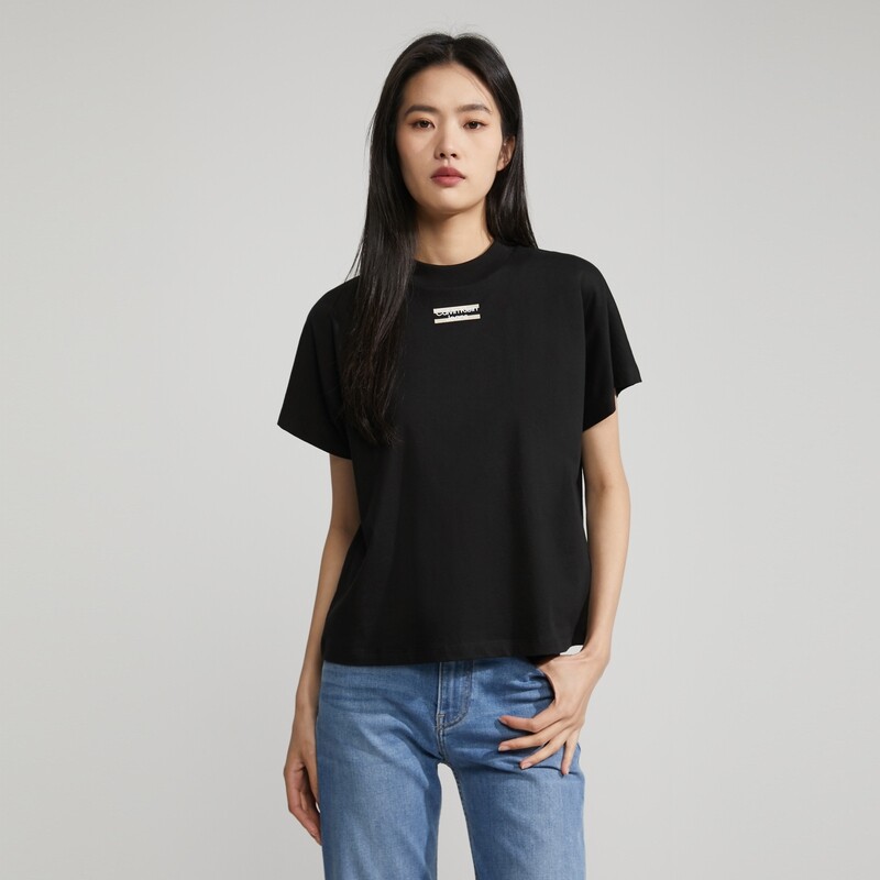 

Футболка Calvin Klein Jeans с круглым вырезом с буквенным принтом