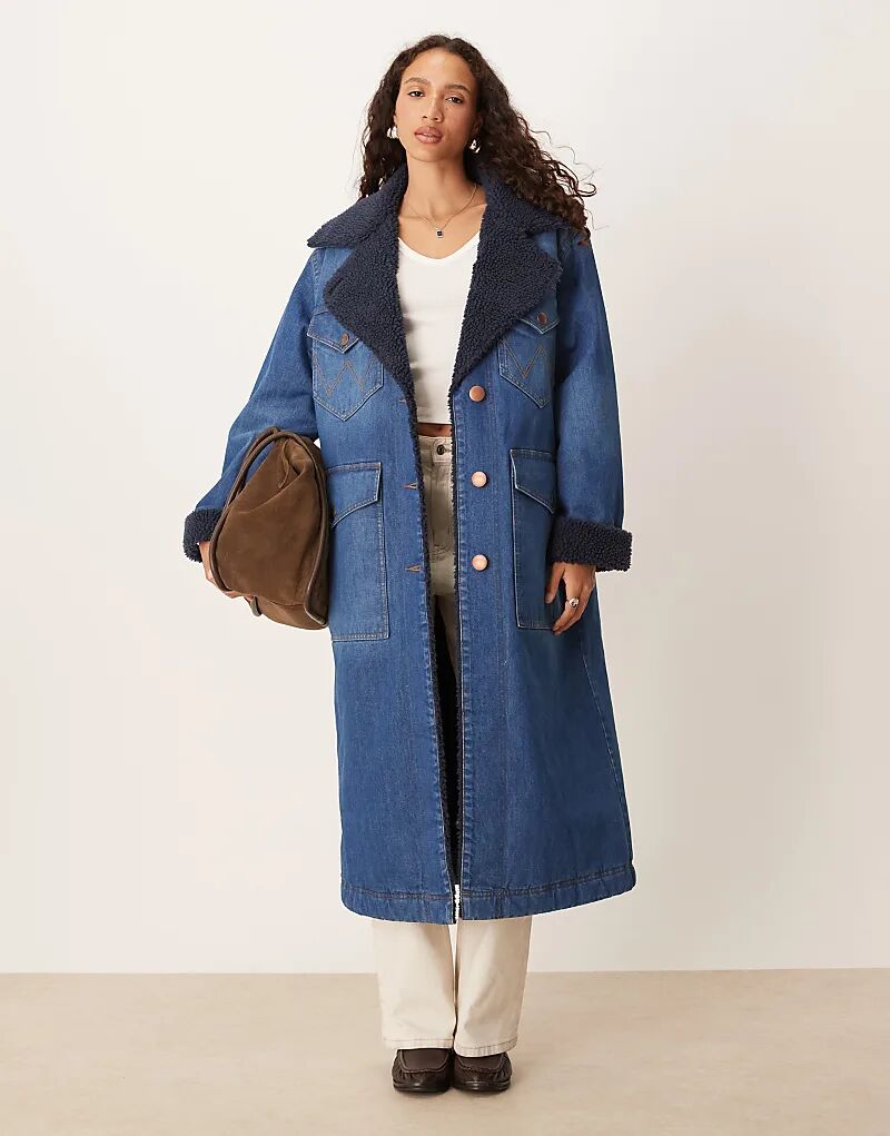 

Длинный джинсовый тренчкот Wrangler с подкладкой из искусственного меха темно-синего цвета