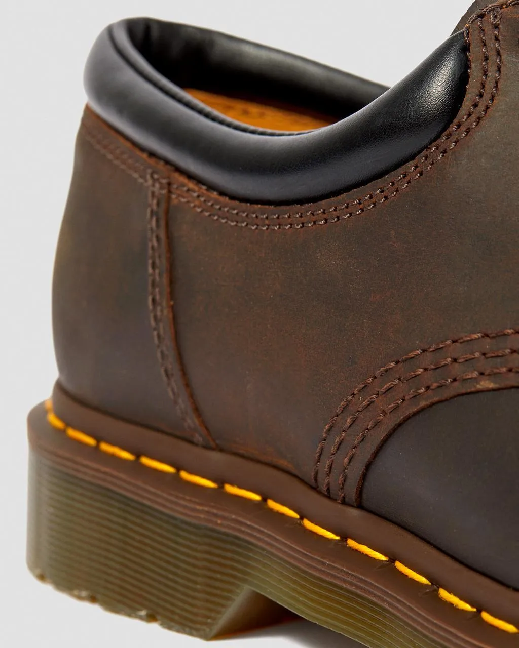 Dr. Martens 8053 Crazy Horse Кожаные повседневные туфли, цвет Dark Brown — Crazy Horse — фото 3