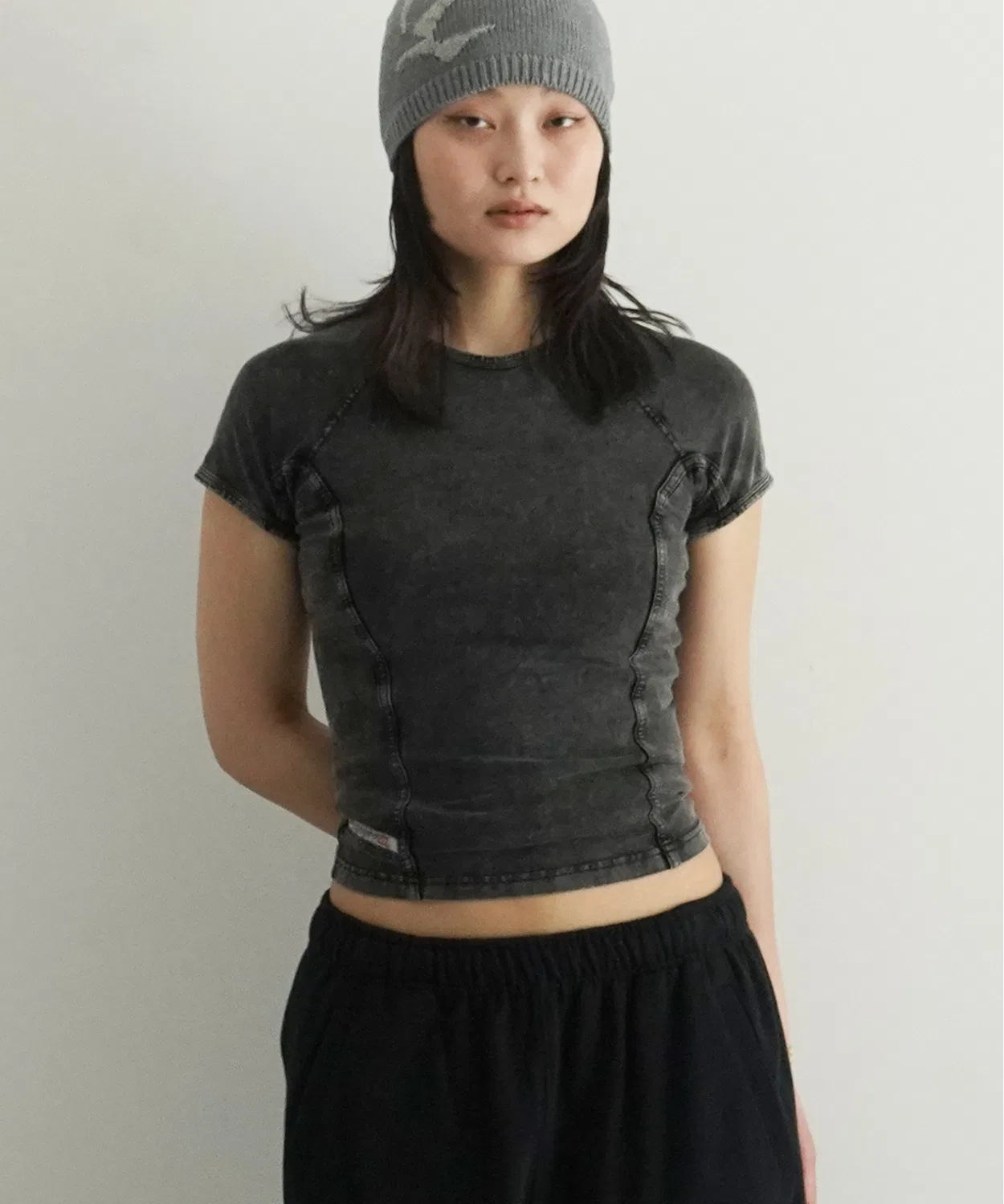 Футболка Diesel T-Lynne Slim Fit с U-образным вырезом, черная