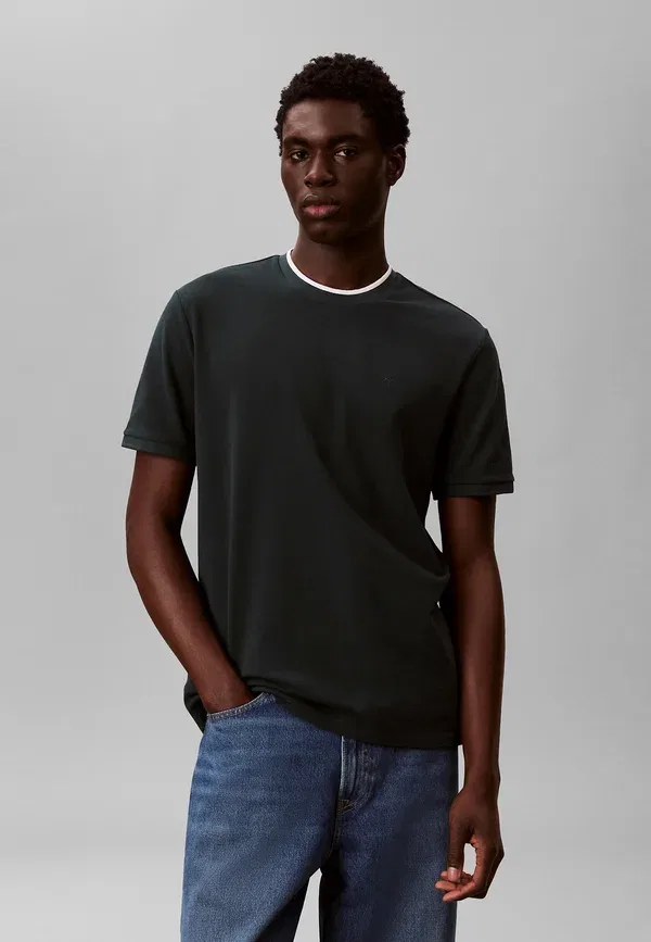 Футболка базовая Calvin Klein, почти темно-синий