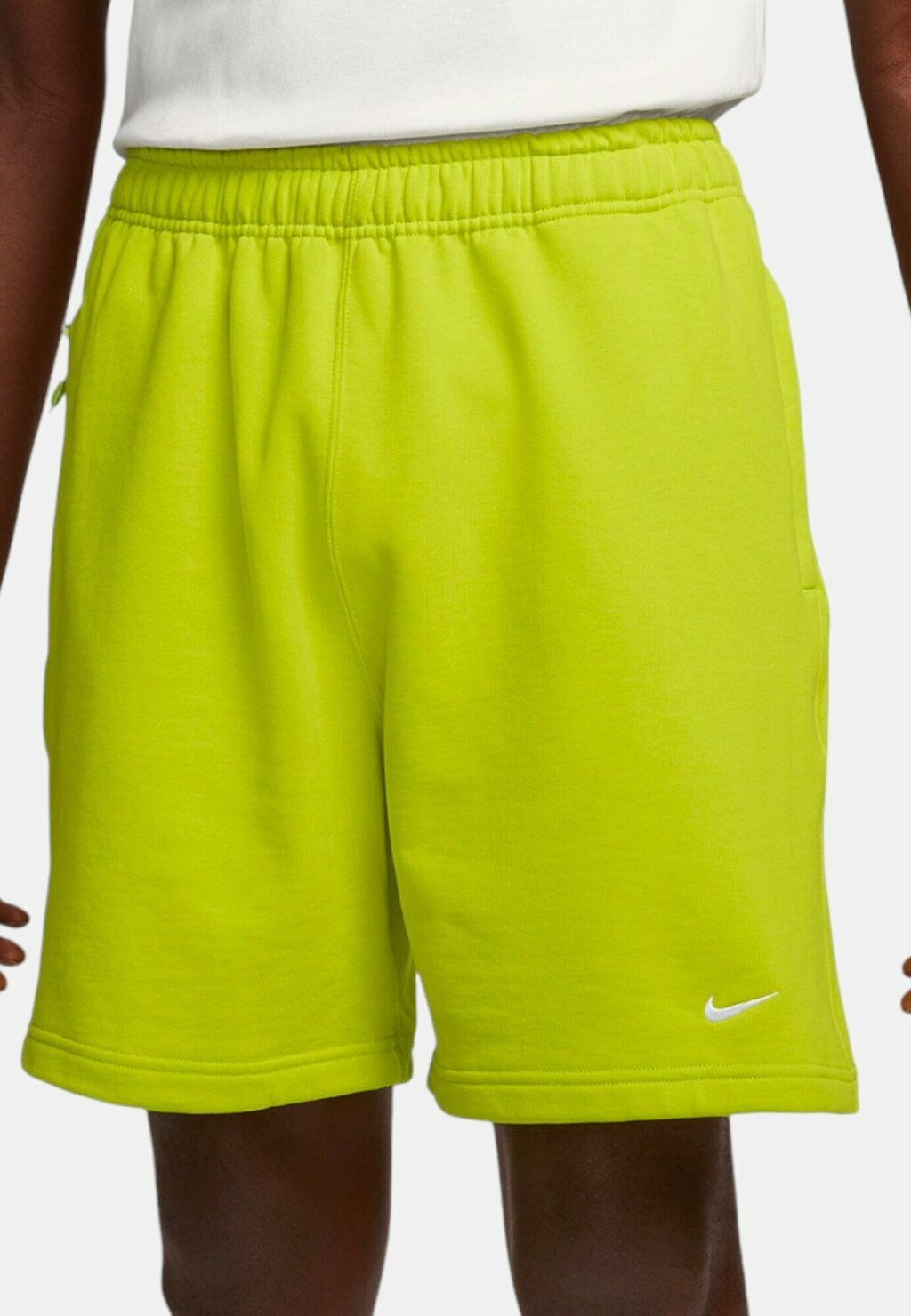 

Спортивные брюки SOLO Nike Sportswear, зеленый