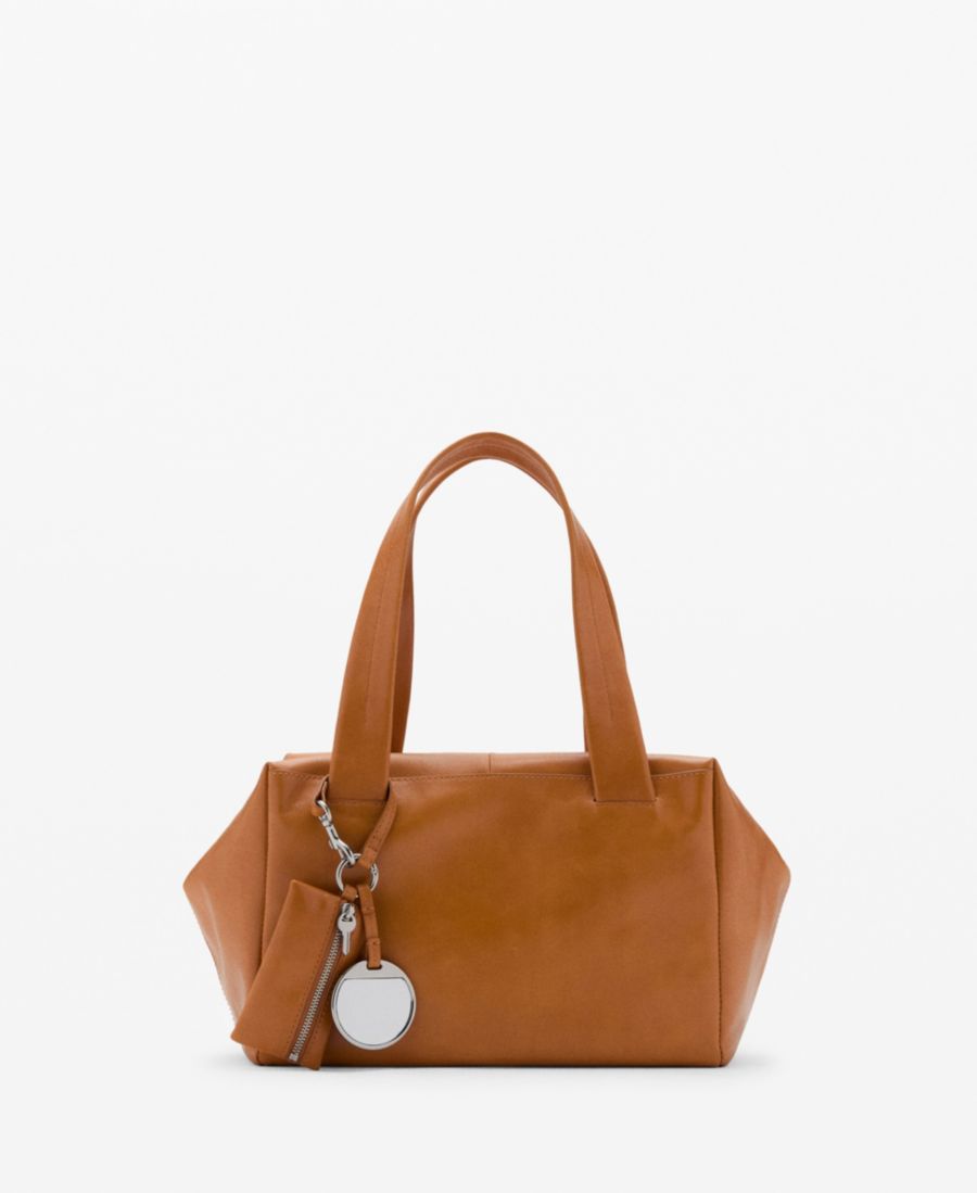 

Женская кожаная сумка через плечо Charms Detail среднего размера MANGO, Cognac