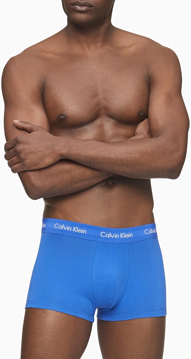 Комплект из 3 мужских трусов-боксеров Calvin Klein из хлопка и эластичной ткани с низкой посадкой, 1 Black, 1 Blue Shadow, 1 Cobalt Water — фото 2