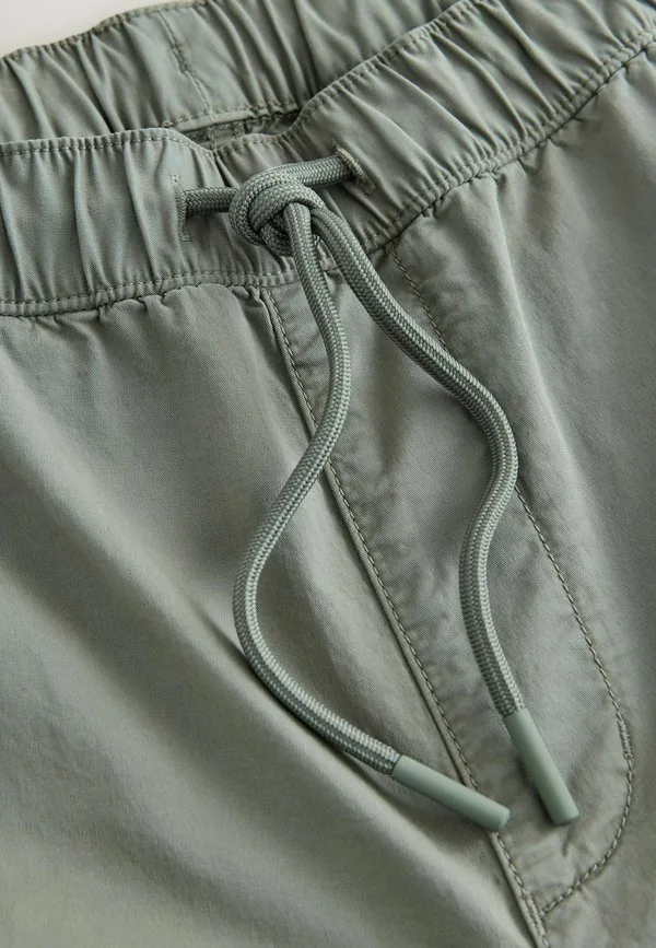 Классические зауженные брюки-карго Next, Sage Green — фото 3