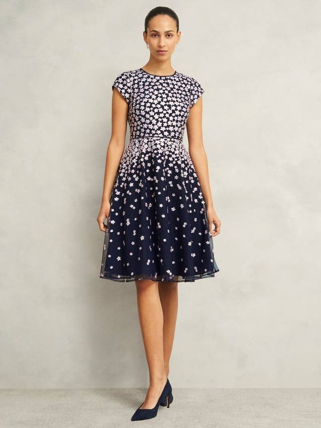 

Платье бетти в цветочек Hobbs, цвет Midnight Pink