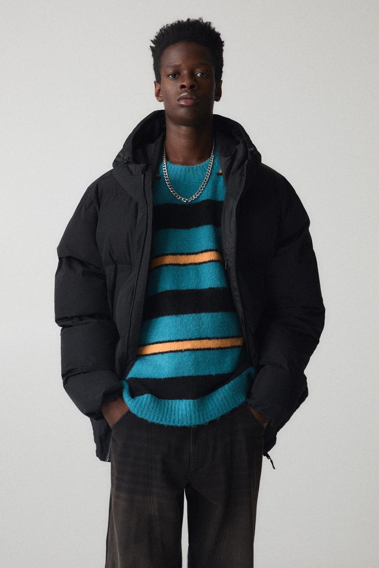 

Пуховик с капюшоном Pull And Bear, черный