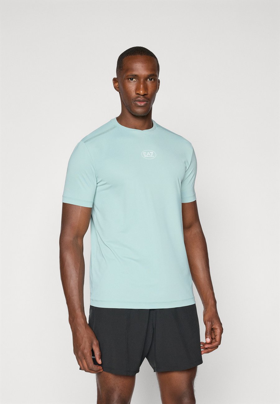 

Футболка EA7 Emporio Armani TENNIS PRO TEE, Blue Surf/Mint