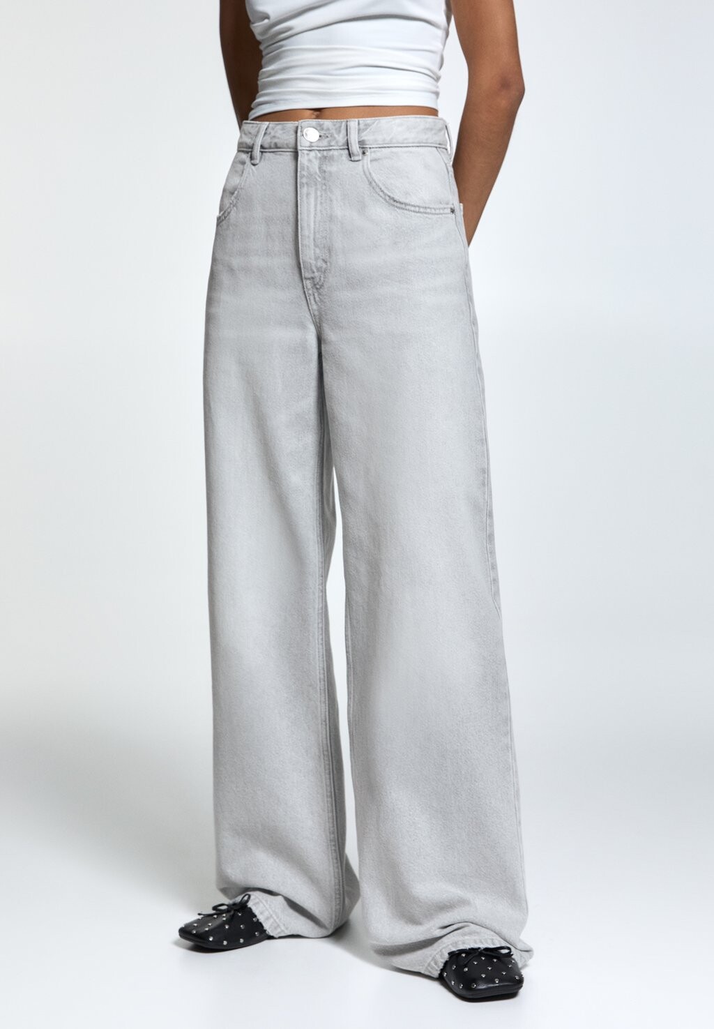 

Расклешенные джинсы MID-RISE WIDE PULL&BEAR, цвет grey