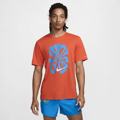 

Футболка Nike Rise 365 Run Energy, цвет Cosmic Clay/Summit White