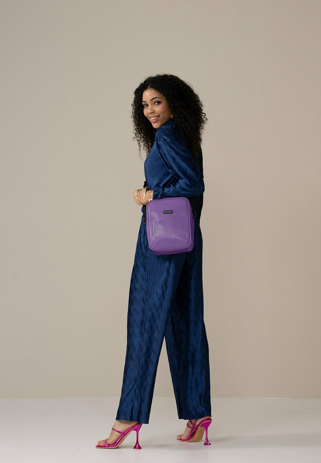 

Косметичка EXPRESSION UPRIGHT TOILETRY SUITSUIT, фиолетовый