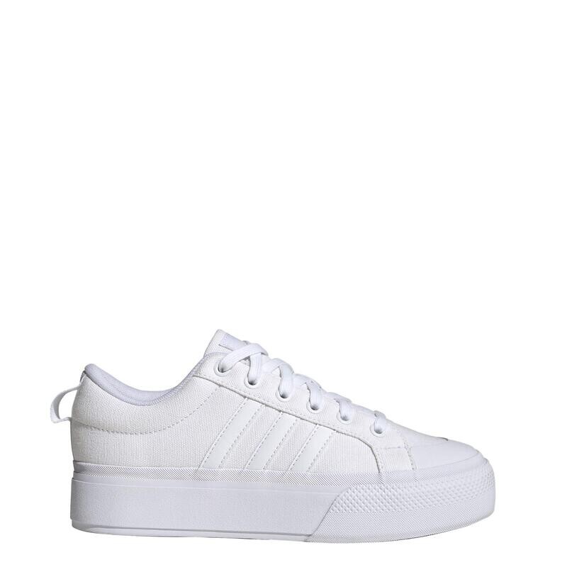 

Горные ботинки Adidas, цвет white/white/white