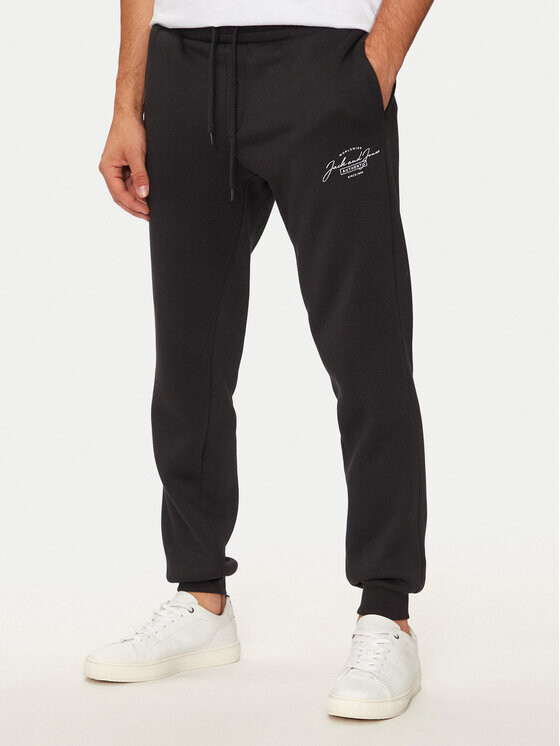 

Спортивные брюки стандартного кроя Jack&Jones, черный