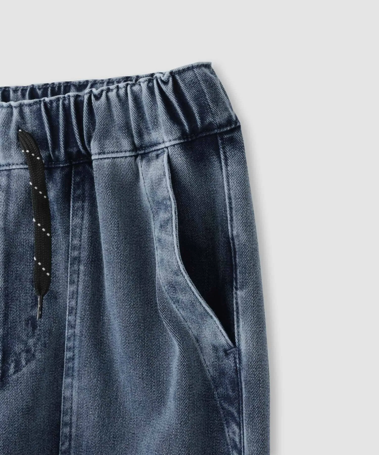 【NAVY SARARI】 Детские трикотажные джинсовые брюки-джоггеры с карманами - охлаждающие и эластичные — фото 4