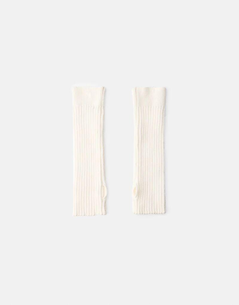 

Длинные варежки Bershka цвета экрю