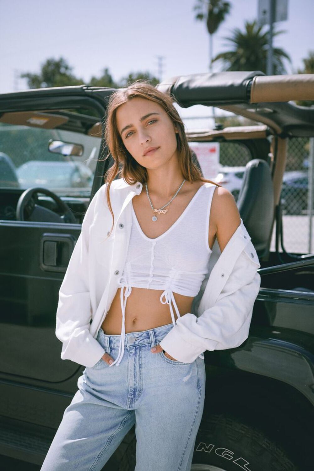 

Укороченный топ со сборками и завязками Forever 21, белый