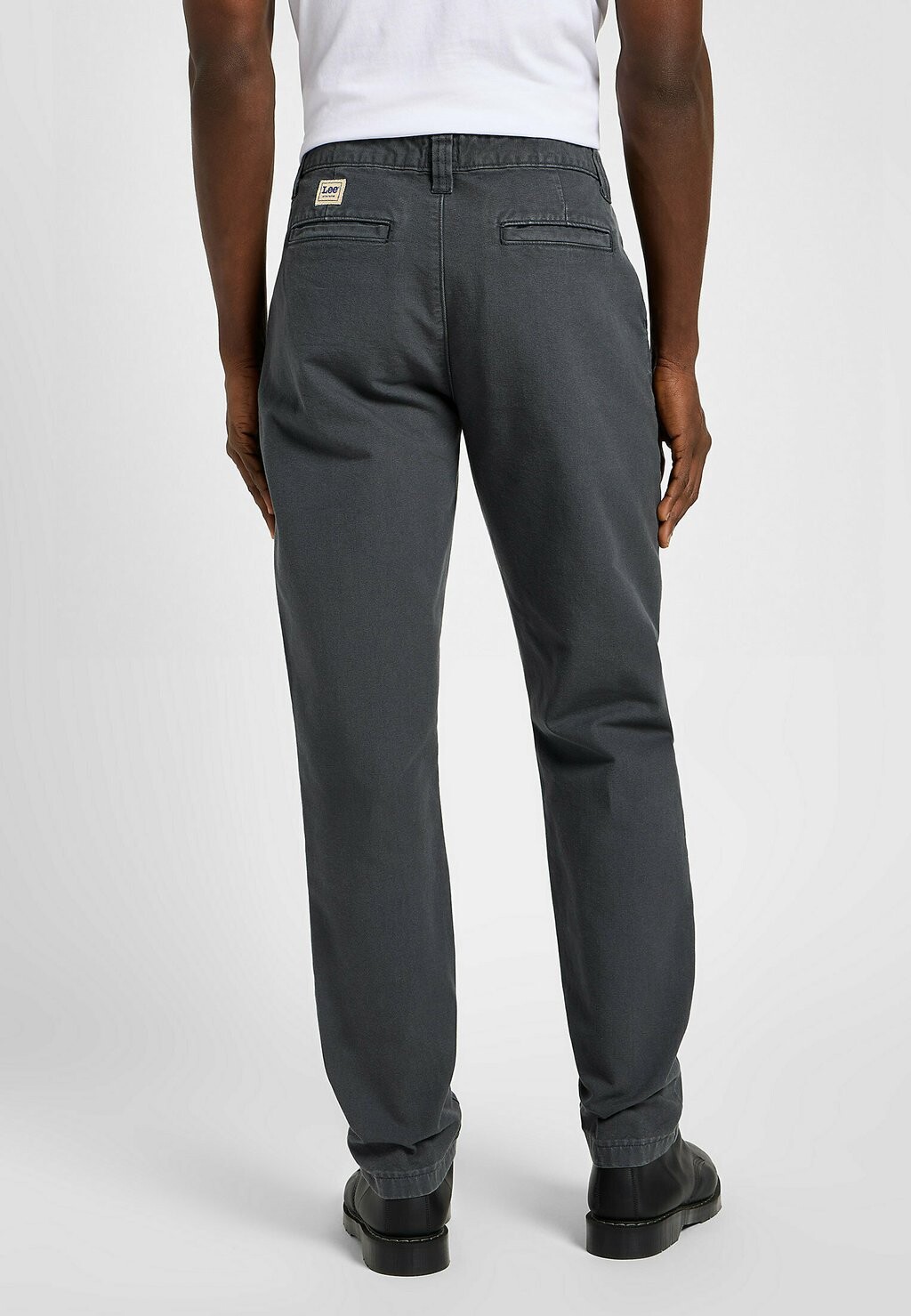 

Чиносы RELAXED WORKWEAR Lee, светло-серый