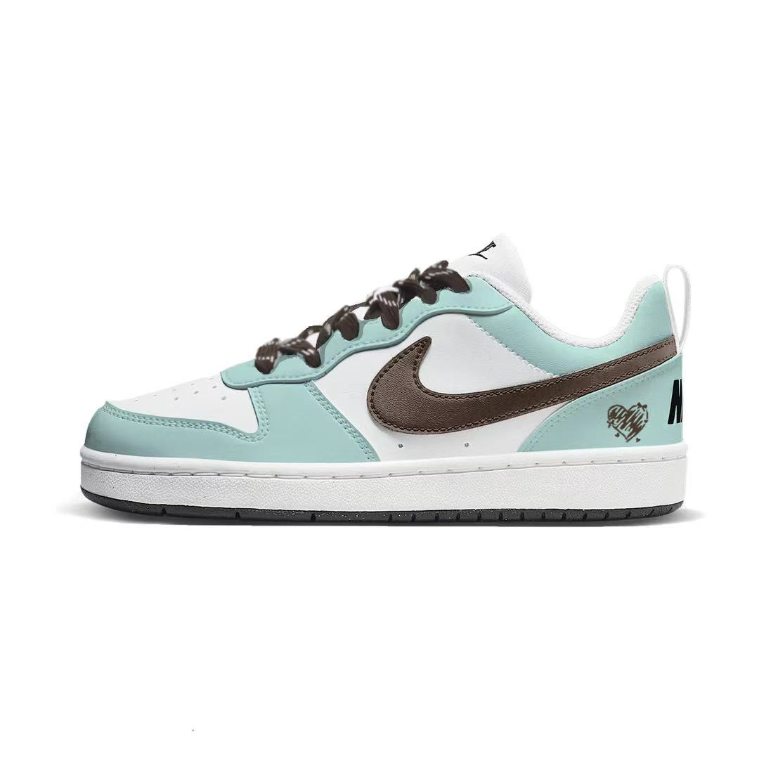 

Court Borough Low top Skateboard Shoes Kids' Nike, зеленый