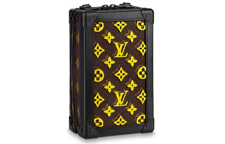 LOUIS VUITTON Вертикальный мягкий багаж с монограммой и текстурной отделкой желтый — фото 2
