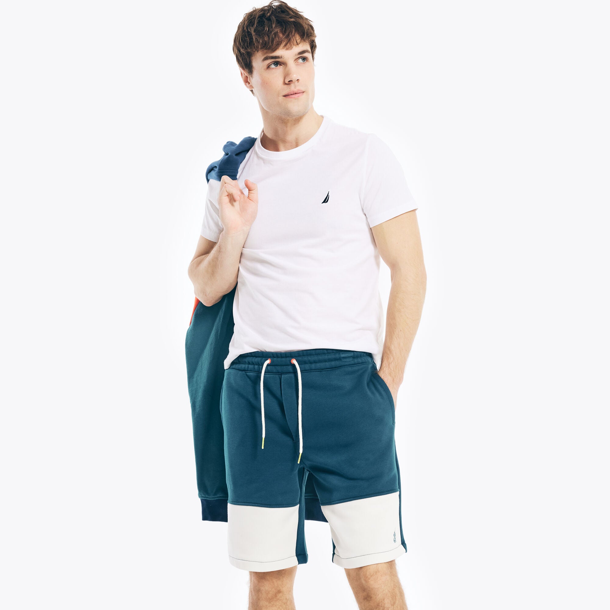 

Мужские трикотажные шорты Nautica с цветными блоками, цвет Sailor Blue 19-4034 Tcx