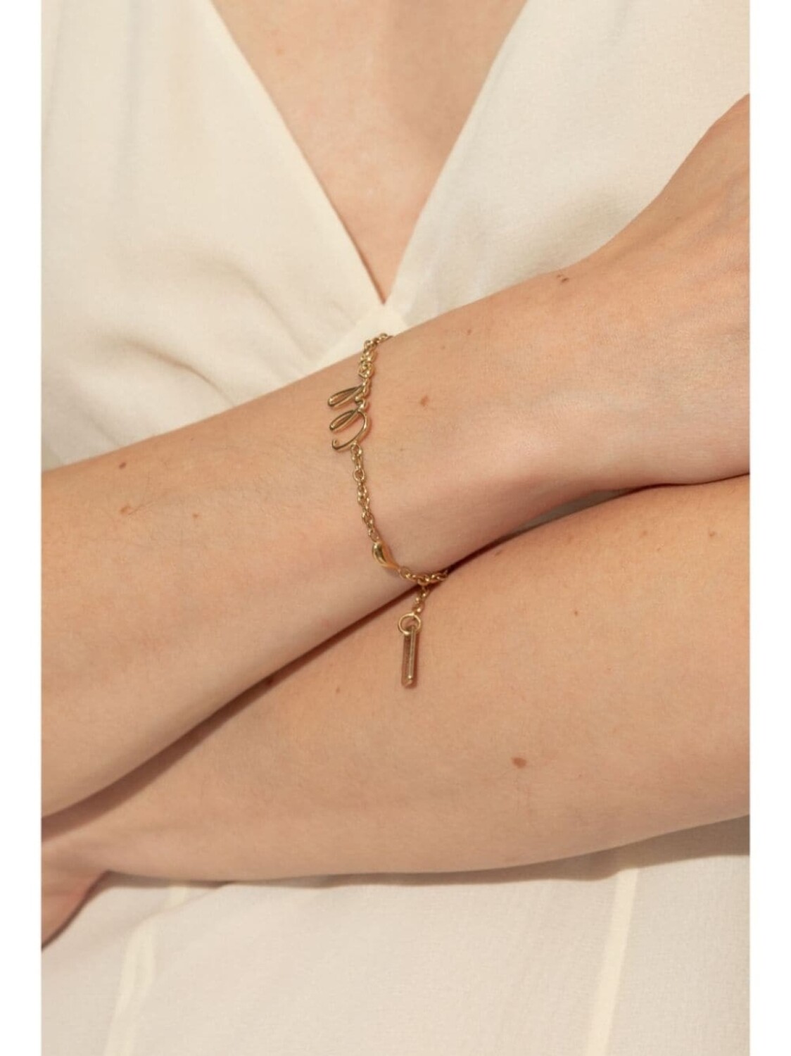 

Культовый браслет Chloé, золотой