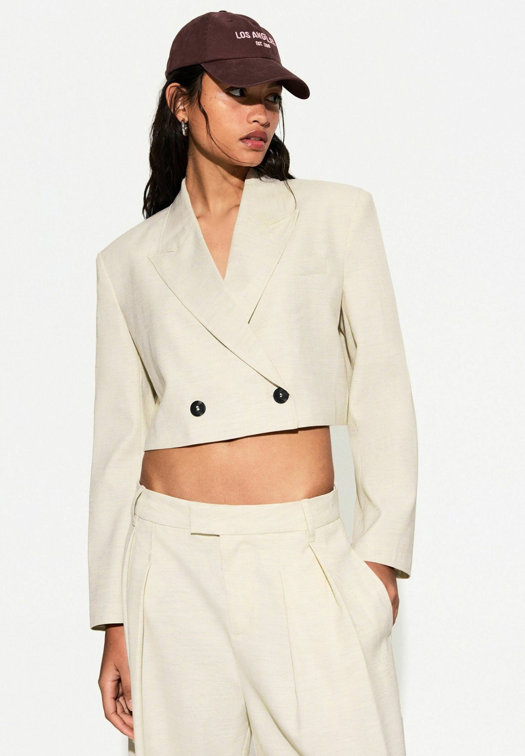 

Блейзер DOUBLE BREASTED BOXY FIT Bershka, бежевый
