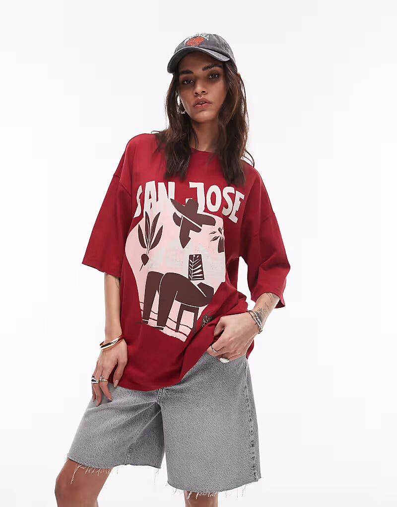 

Футболка оверсайз с принтом Сан-Хосе от Topshop красного цвета