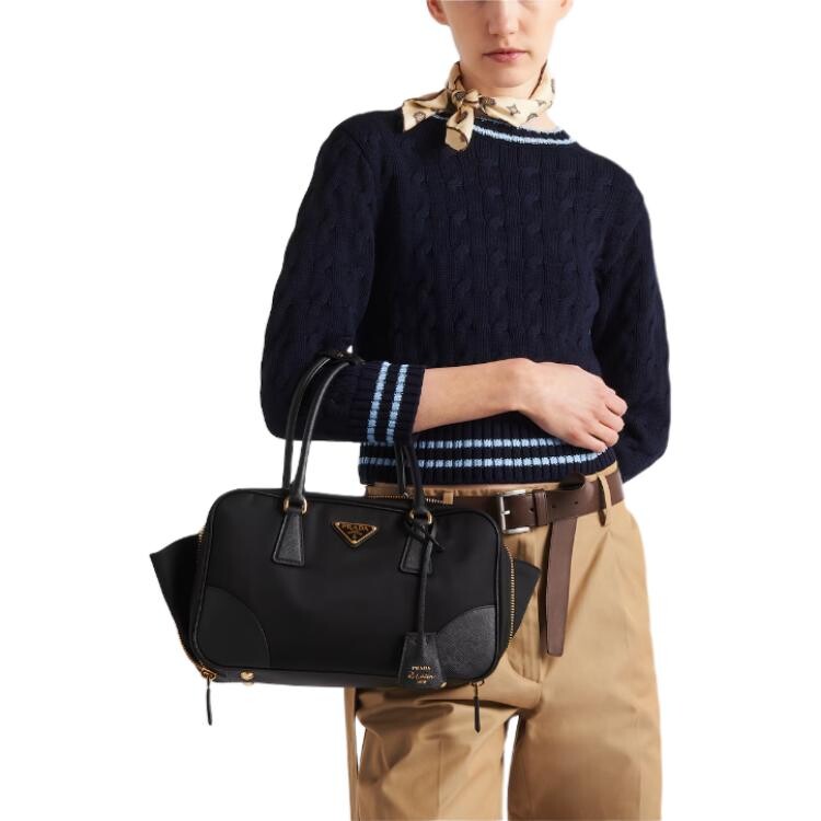 Свитер женский синий Prada — фото 3
