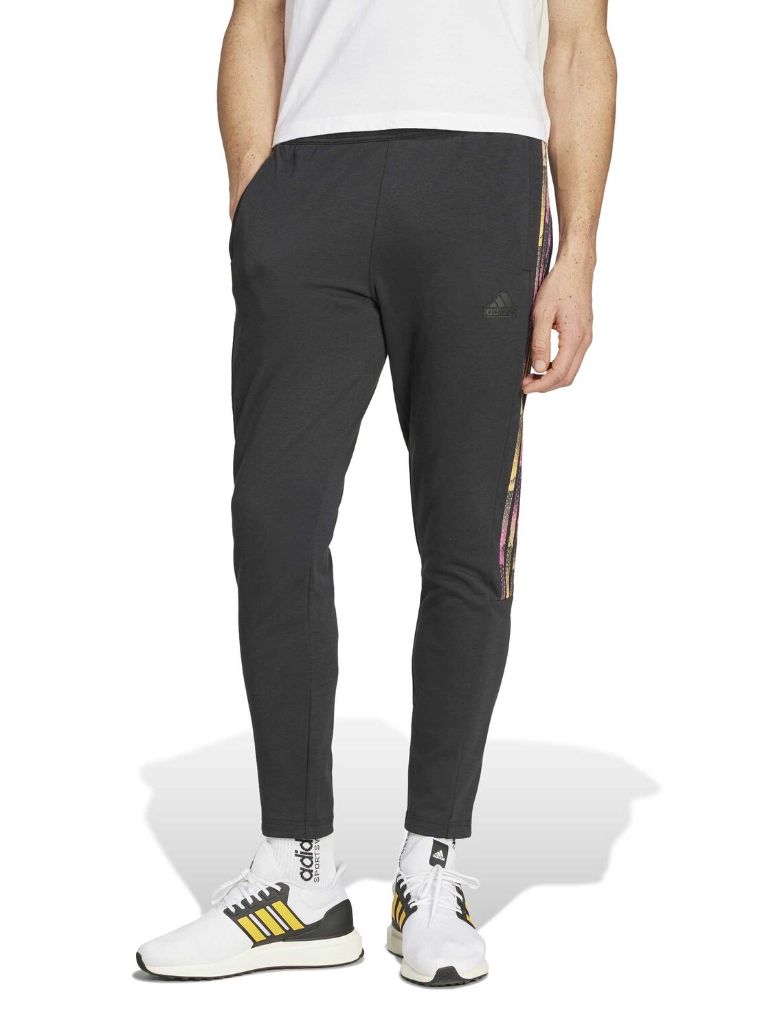 

Спортивные брюки Adidas Sportswear Tiro Joggers, черный
